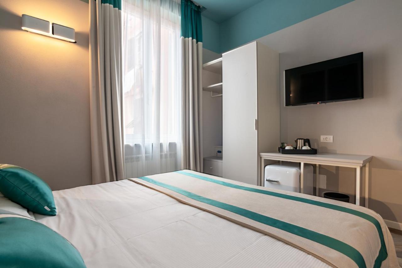 Hotel Monte Rosa Кьявари Экстерьер фото