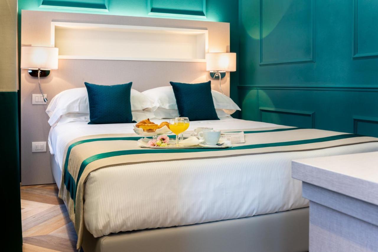 Hotel Monte Rosa Кьявари Экстерьер фото