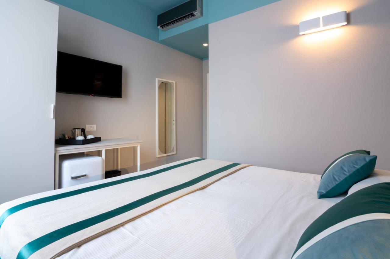 Hotel Monte Rosa Кьявари Экстерьер фото