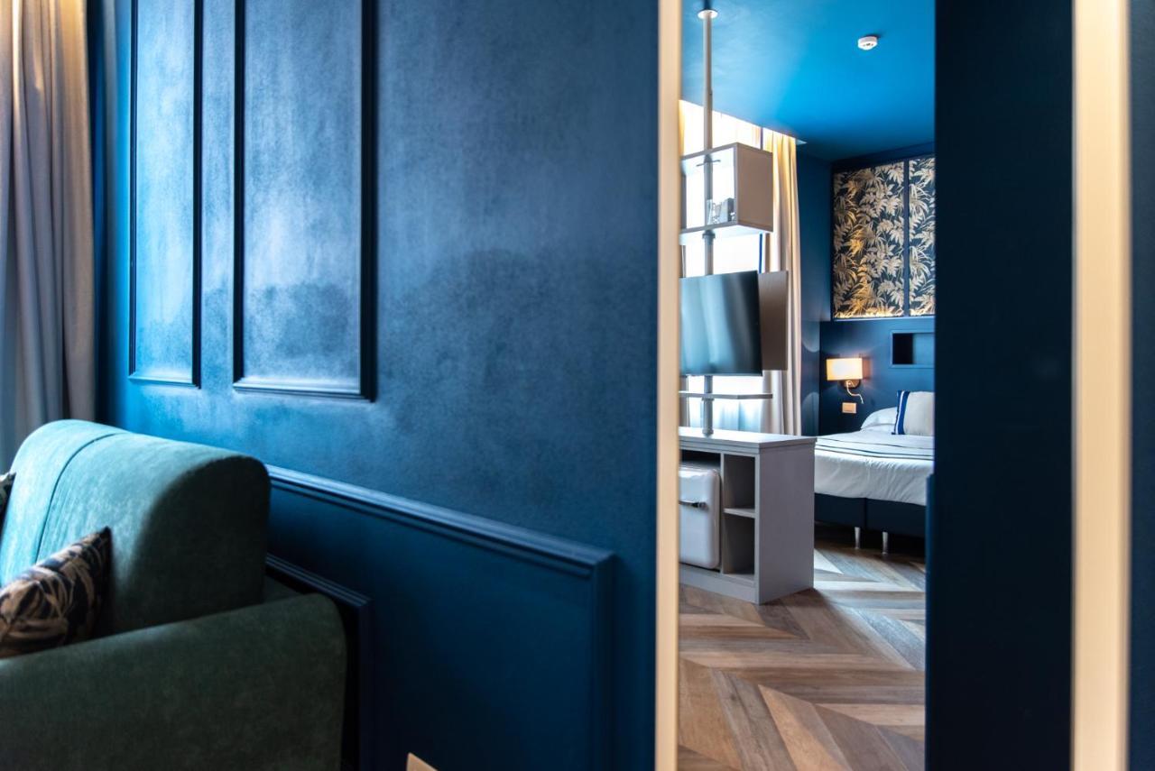 Hotel Monte Rosa Кьявари Экстерьер фото